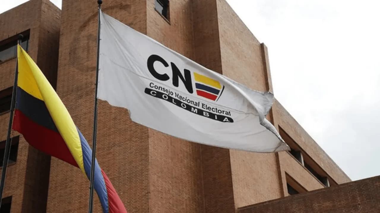 Bandera CNE