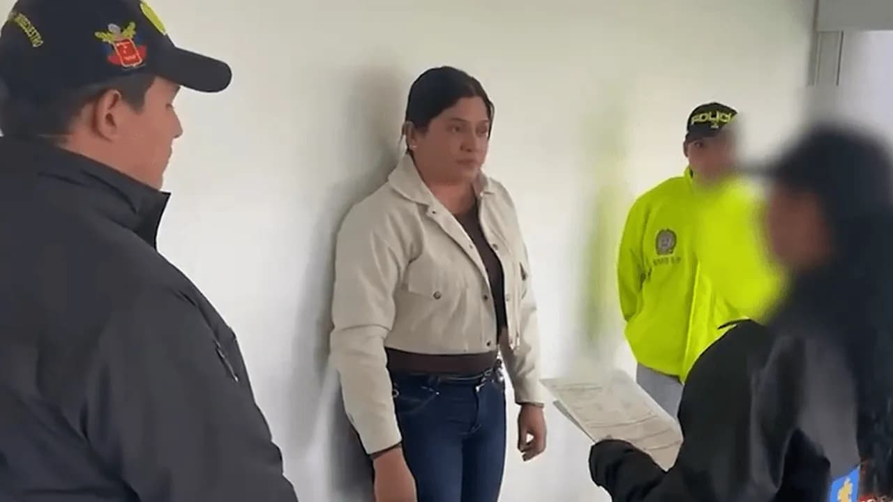 Funcionaria de la DIAN habría engañado a cinco familias con falsos remates y obtenido cerca de 300 millones de pesos