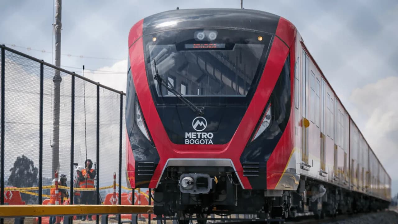 Polémica entre Peñalosa y embajador de China por recorrido en el metro: "Nunca hemos presentado el Metro de Bogotá como un regalo de China"