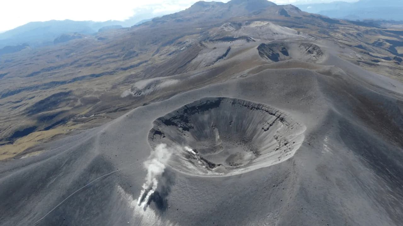 Elevan el nivel de alerta del volcán Puracé de amarillo a naranja debido a cambios en su actividad