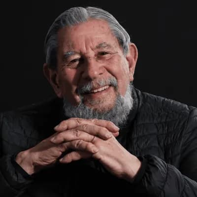 Diez poemas para celebrar la vida de José Luis Díaz Granados