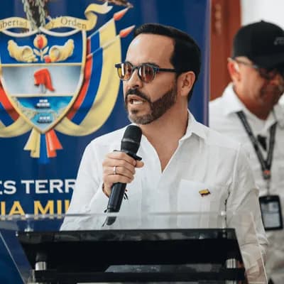 "Timochenko debe estar preso de por vida": De la Espriella arremete contra la JEP