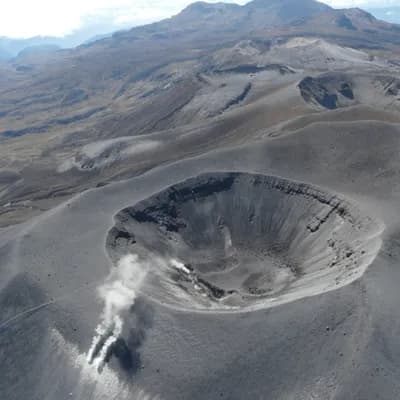 Elevan el nivel de alerta del volcán Puracé de amarillo a naranja debido a cambios en su actividad