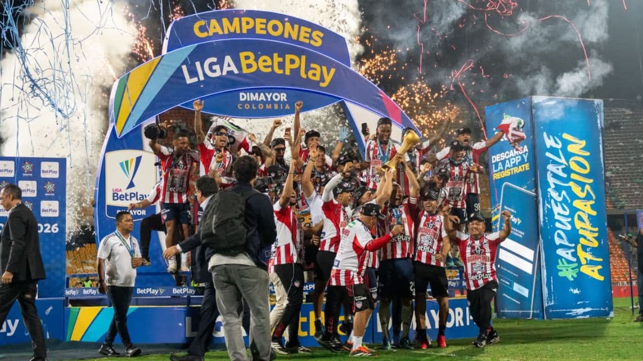 La rebelión de los grandes: el pulso que puede cambiar la televisión del fútbol colombiano