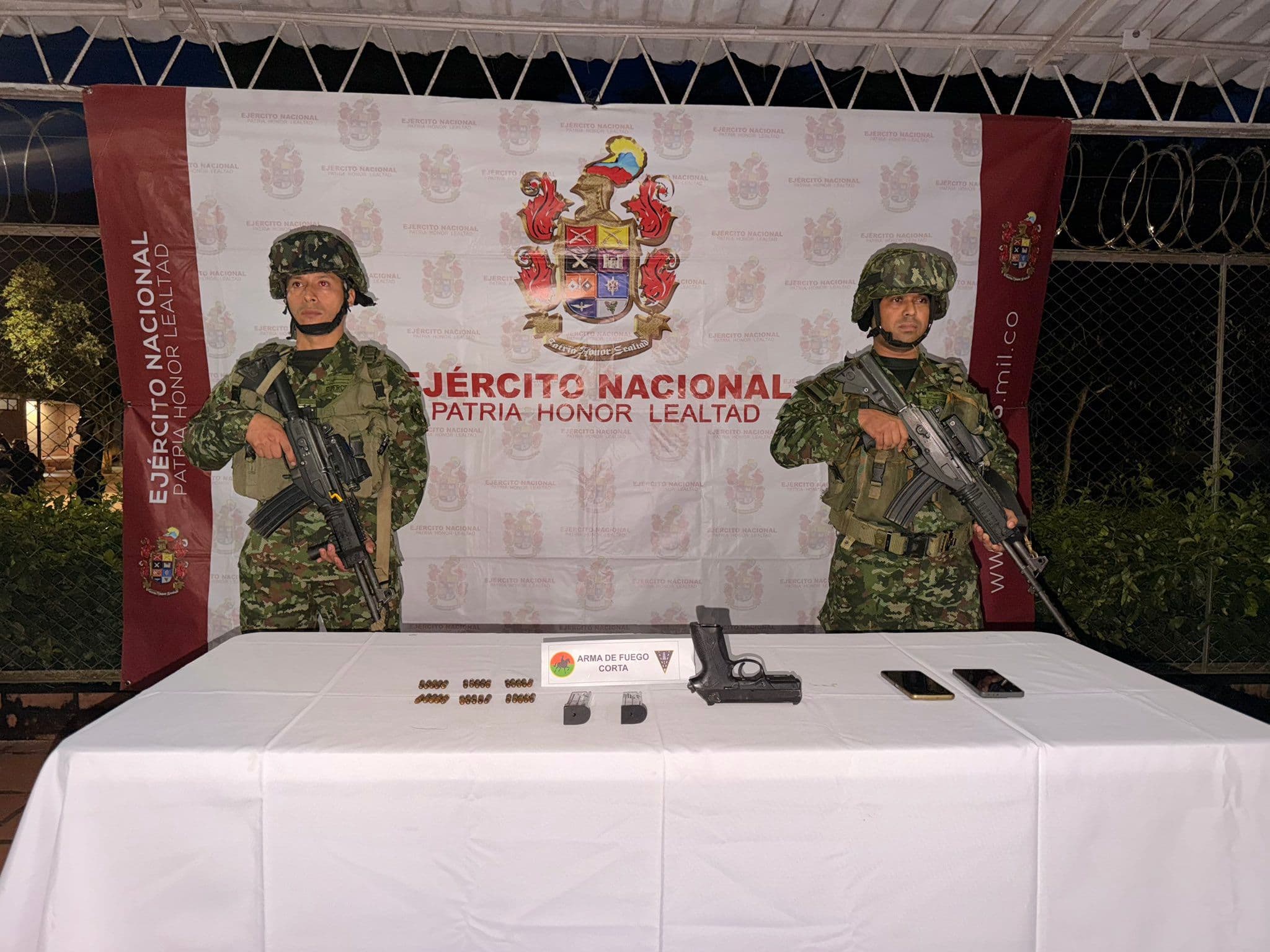 Ejército y ELN se enfrentan en zona rural de Arauquita: murió alias Cuto