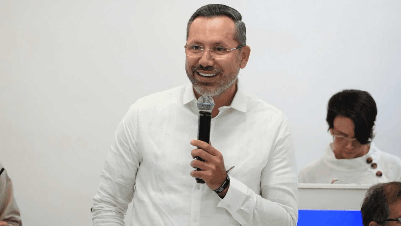 Solicitarán moción de censura contra el ministro de Vivienda por viaje a Santa Marta en medio de la emergencia
