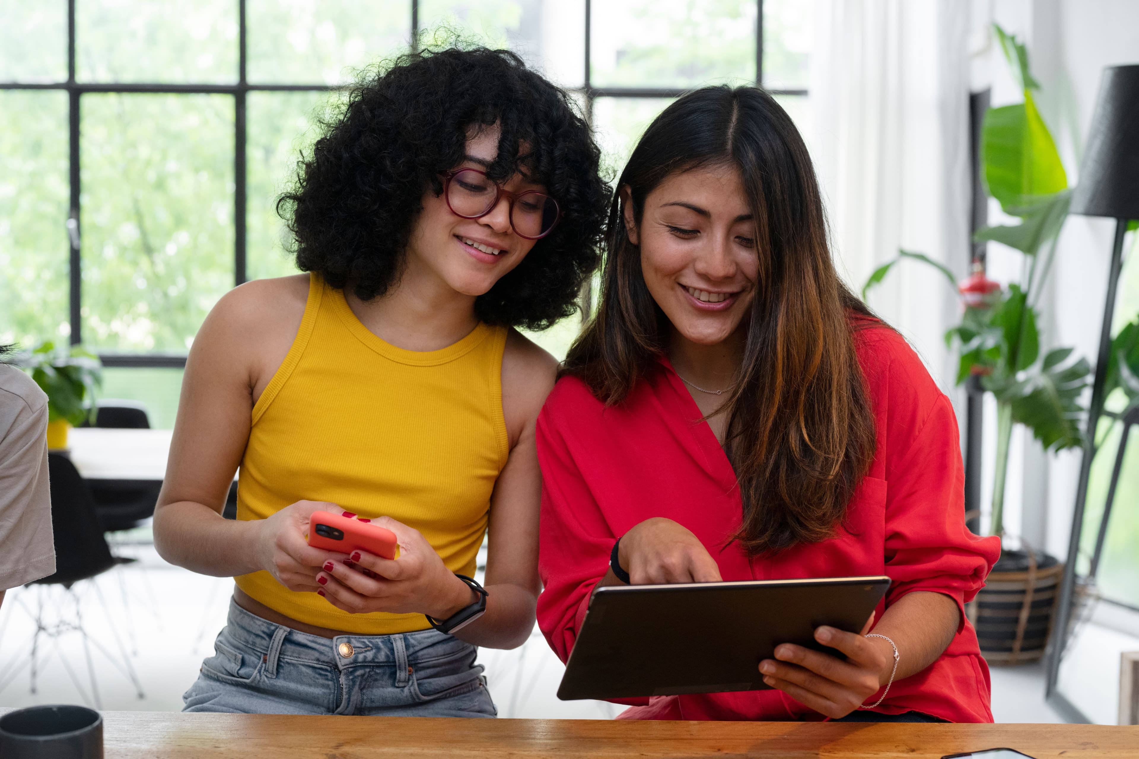 Mujeres emprendedoras, claves para financiar y hacer crecer sus negocios