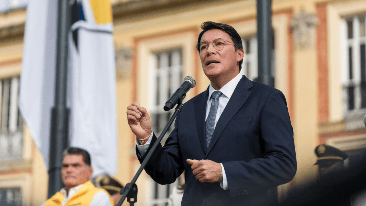 Registrador Hernán Penagos invita a los colombianos a votar temprano y en paz 