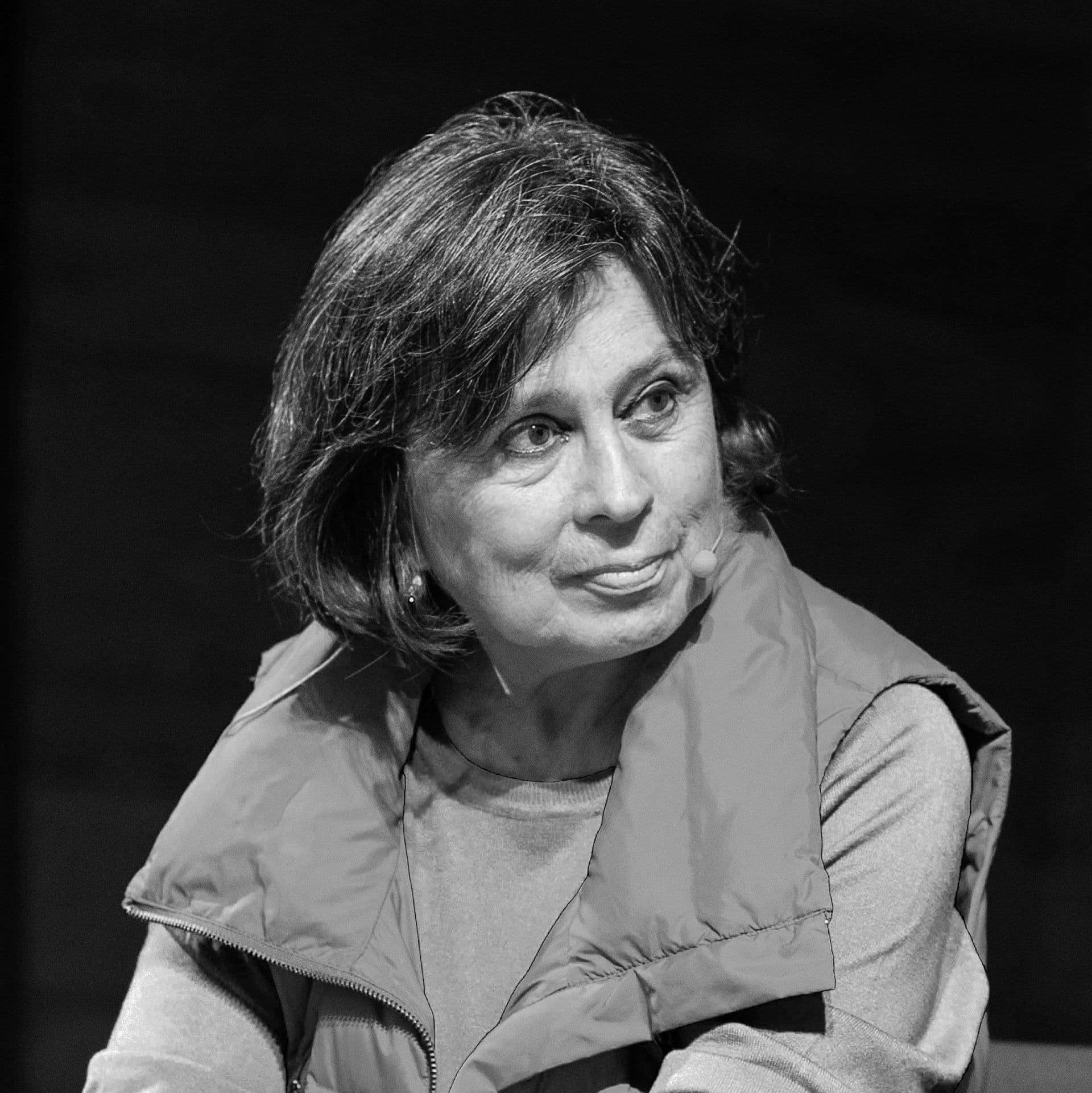 Laura Restrepo Laura Restrepo