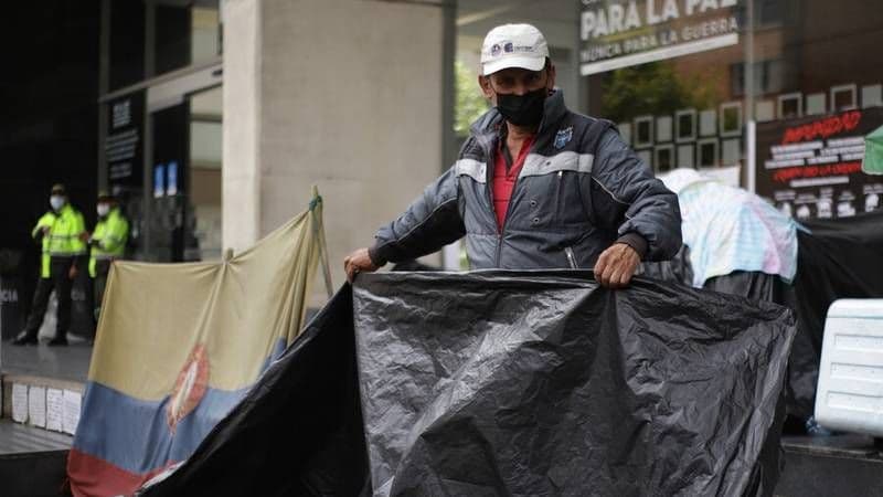 'Ya no hay casa a la cual volver': la guerra vuelve a desbordar de desplazados los albergues de Bogotá 'Ya no hay casa a la cual volver': la guerra vuelve a desbordar de desplazados los albergues de Bogotá