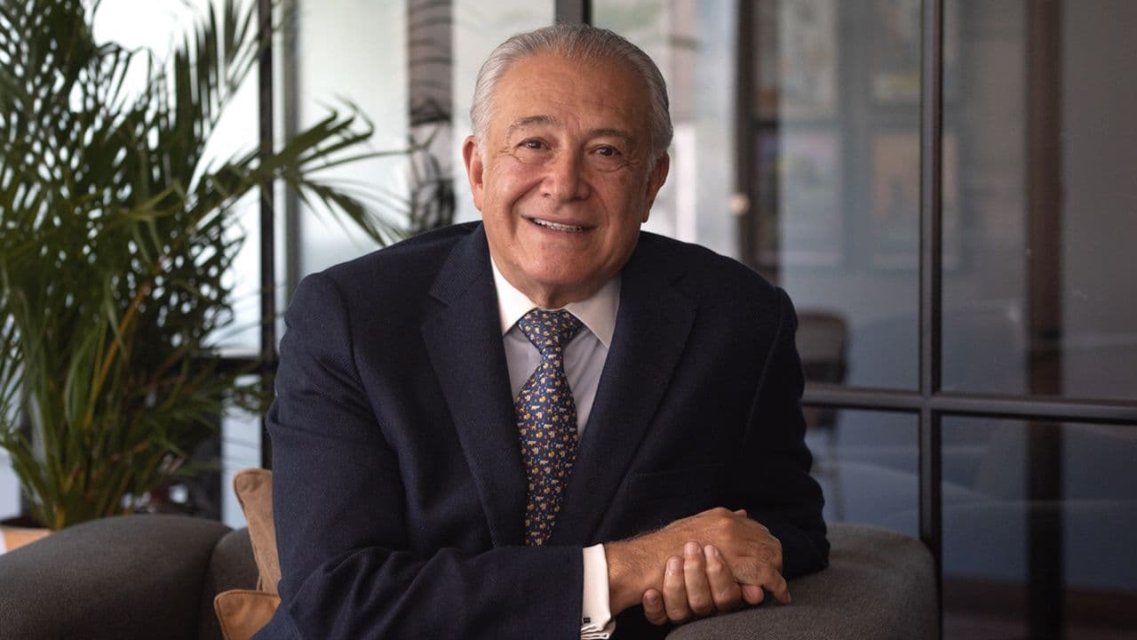 “Hacer de la paz un valor que se degrada y que no queda en la prioridad nacional me parece un error”: general (r) Óscar Naranjo “Hacer de la paz un valor que se degrada y que no queda en la prioridad nacional me parece un error”: general (r) Óscar Naranjo