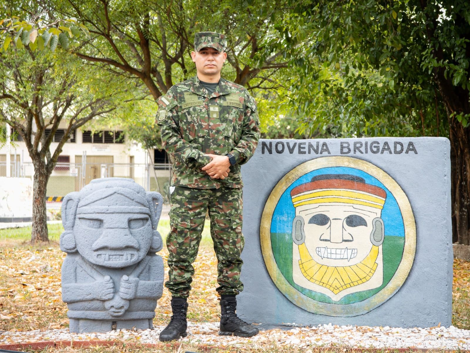 Recibió ocho disparos, perdió a un amigo en combate y hoy sigue sirviendo al Ejército: la historia del soldado Alexis Ortegón Recibió ocho disparos, perdió a un amigo en combate y hoy sigue sirviendo al Ejército: la historia del soldado Alexis Ortegón