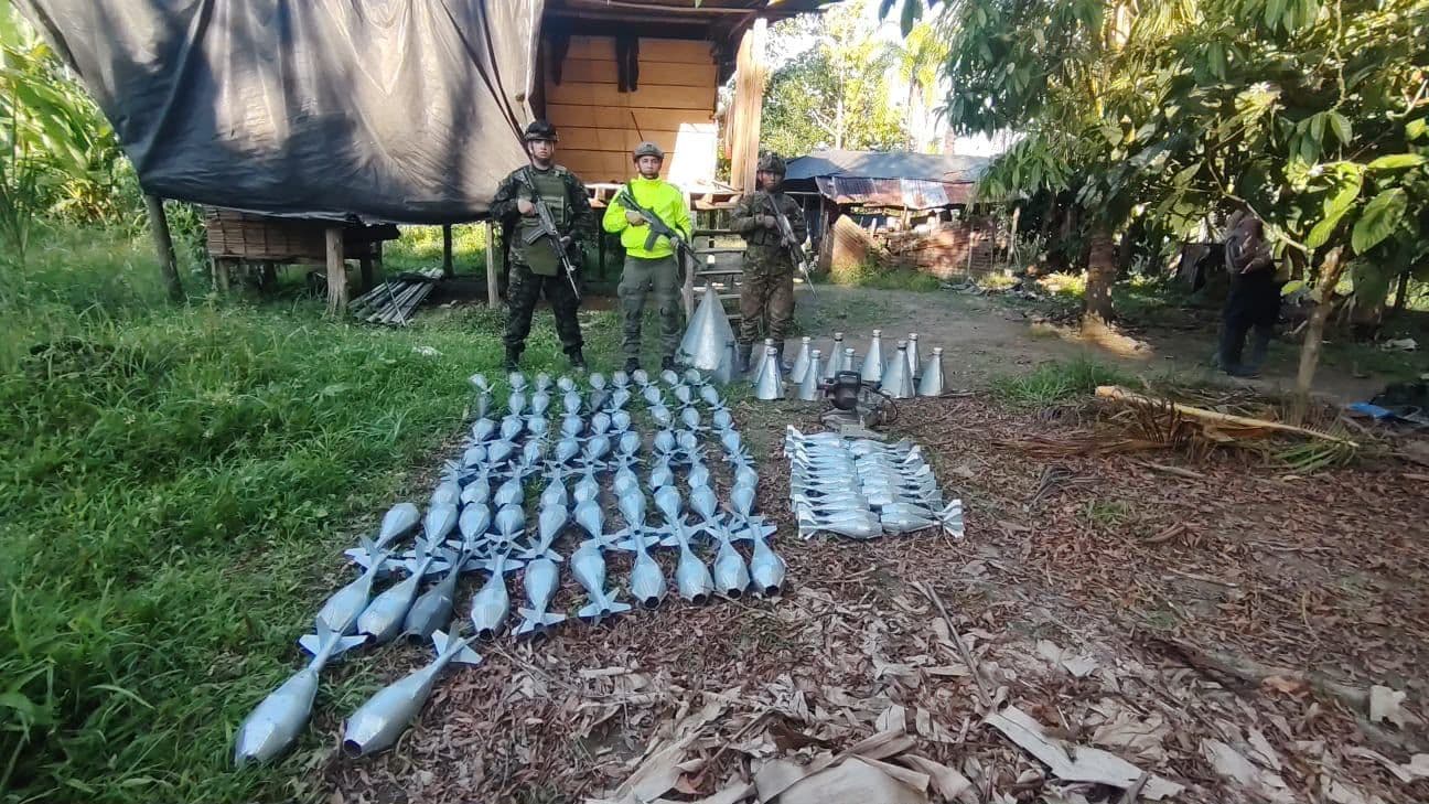 Autoridades encuentran escondida una fábrica de explosivos en Caquetá Autoridades encuentran escondida una fábrica de explosivos en Caquetá
