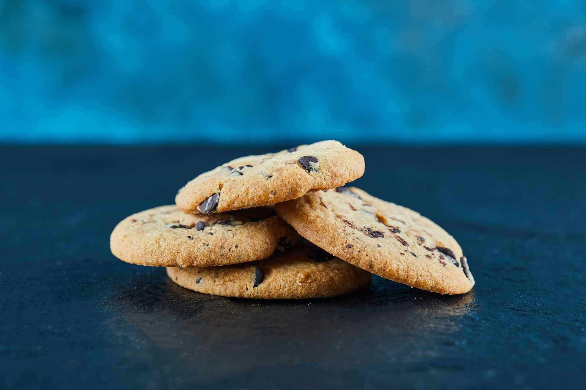photologuephotos2023-09galletas-chispas-chocolate-sobre-superficie-marmol_1jpg photologuephotos2023-09galletas-chispas-chocolate-sobre-superficie-marmol_1jpg
