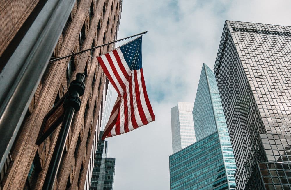 photologuephotos2023-09usa-united-states-america-flag-flagpole-near-skyscrapers-cloudy-sky_0jpg photologuephotos2023-09usa-united-states-america-flag-flagpole-near-skyscrapers-cloudy-sky_0jpg