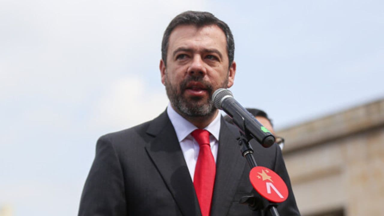 carlos_fernando_galan_advierte_riesgo_de_desabastecimiento_de_energia_electrica_en_bogota.jpg carlos_fernando_galan_advierte_riesgo_de_desabastecimiento_de_energia_electrica_en_bogota.jpg