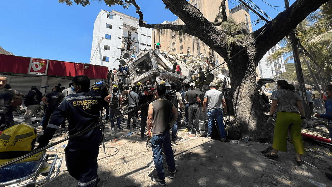 Medicina Legal divulga la identidad de las víctimas del terremoto Medicina Legal divulga la identidad de las víctimas del terremoto