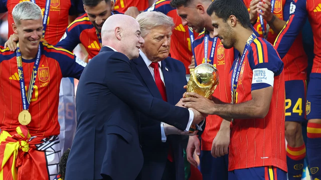Trump pretende proponer a Infantino como secretario general de la ONU: ¿puede un perfil como el suyo llegar a ese cargo? Trump pretende proponer a Infantino como secretario general de la ONU: ¿puede un perfil como el suyo llegar a ese cargo?