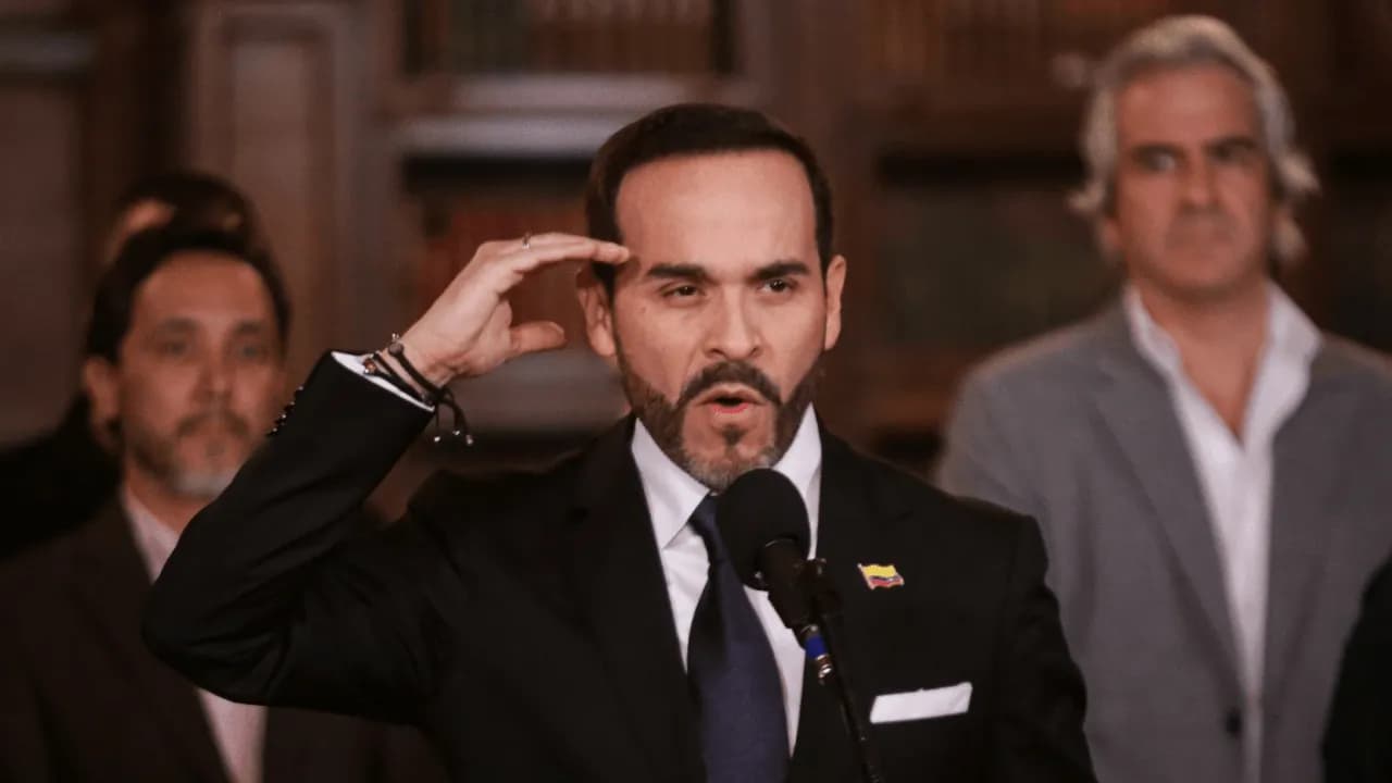 Primicia | La primera declaración de renta de De la Espriella como presidente: negó estar casado, declaró cero propiedades y un patrimonio millonario Primicia | La primera declaración de renta de De la Espriella como presidente: negó estar casado, declaró cero propiedades y un patrimonio millonario