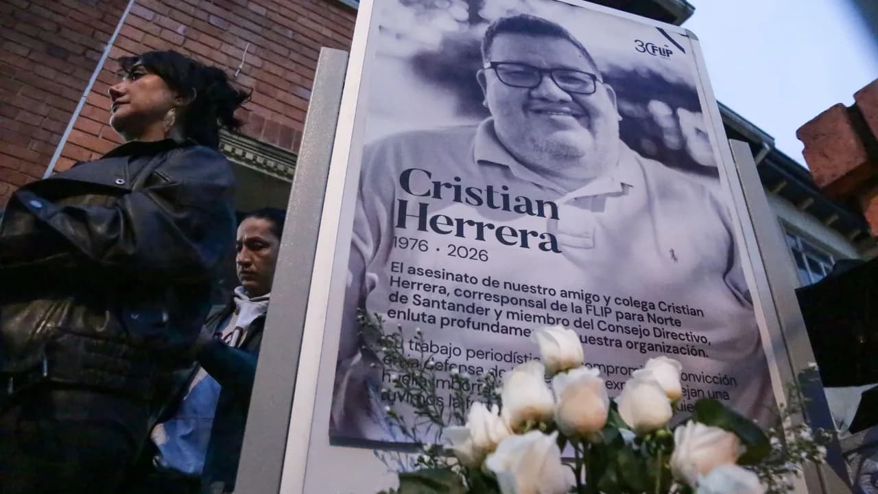 Cristian Herrera, el periodista asesinado en Cúcuta, grabó audios que hoy vuelven a vincular al congresista Ariel Rodríguez con dos crímenes Cristian Herrera, el periodista asesinado en Cúcuta, grabó audios que hoy vuelven a vincular al congresista Ariel Rodríguez con dos crímenes