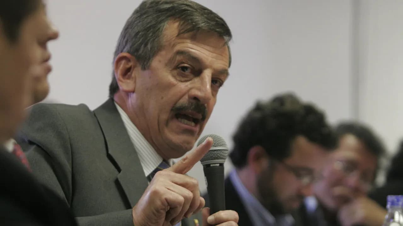 Caso del magistrado Carlos Horacio Urán llega a Miami: Plazas Vega enfrentará juicio civil Caso del magistrado Carlos Horacio Urán llega a Miami: Plazas Vega enfrentará juicio civil