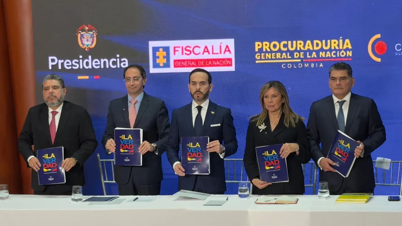 'Libro de la verdad': Gobierno presenta 82 denuncias contra la administración Petro; Fiscalía ya anunció un equipo especial de investigación 'Libro de la verdad': Gobierno presenta 82 denuncias contra la administración Petro; Fiscalía ya anunció un equipo especial de investigación