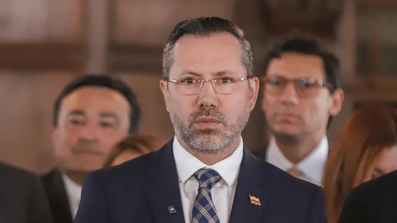 Exclusivo | Tres días en Santa Marta y una hora de trabajo: el balance del viaje de Jaime Beltrán según su propio Ministerio Exclusivo | Tres días en Santa Marta y una hora de trabajo: el balance del viaje de Jaime Beltrán según su propio Ministerio