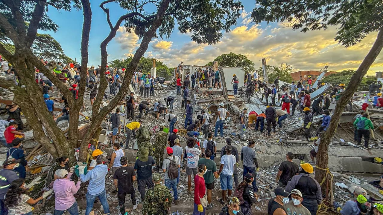 Investigación de la Universidad del Rosario alerta de seis riesgos de criminalidad que pueden surgir durante un terremoto. Foto: Ejército Nacional Investigación de la Universidad del Rosario alerta de seis riesgos de criminalidad que pueden surgir durante un terremoto. Foto: Ejército Nacional