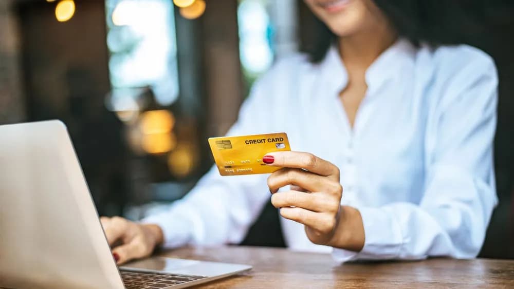 Los bancos podrán cobrarle más por usar la tarjeta de crédito: subió la tasa de usura para agosto Los bancos podrán cobrarle más por usar la tarjeta de crédito: subió la tasa de usura para agosto