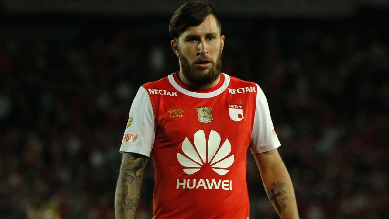 Jonhatan Gómez, el futbolista que brilló en Santa Fe y que hoy padece la ludopatía. Créditos: Colprensa Jonhatan Gómez, el futbolista que brilló en Santa Fe y que hoy padece la ludopatía. Créditos: Colprensa