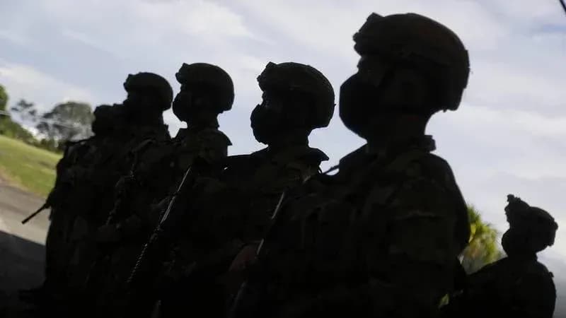 ataque con drones militares ataque con drones militares
