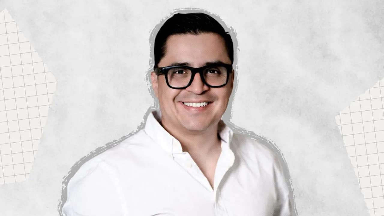 Beto Coral fue candidato a la Cámara de Representantes, por la curul de colombianos en el extranjero. Beto Coral fue candidato a la Cámara de Representantes, por la curul de colombianos en el extranjero.