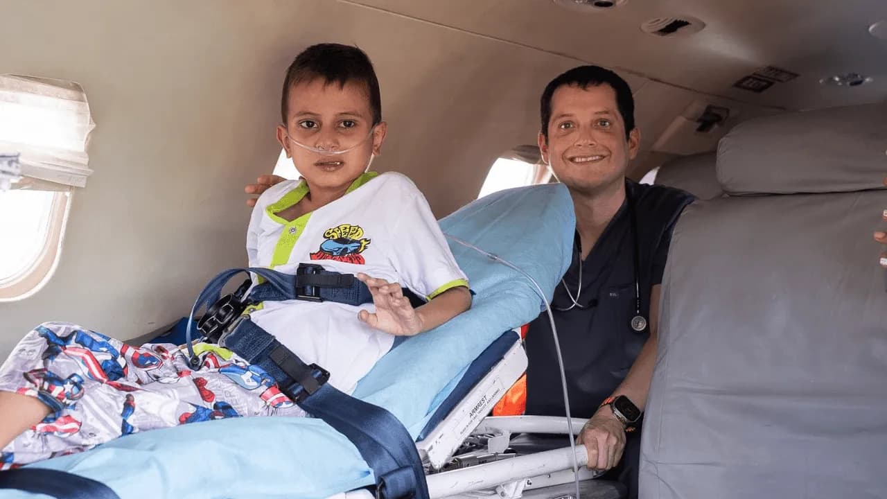 Avión ambulancia: así funciona la UCI aérea para trasladar pacientes como al niño Lucas Murillo Avión ambulancia: así funciona la UCI aérea para trasladar pacientes como al niño Lucas Murillo