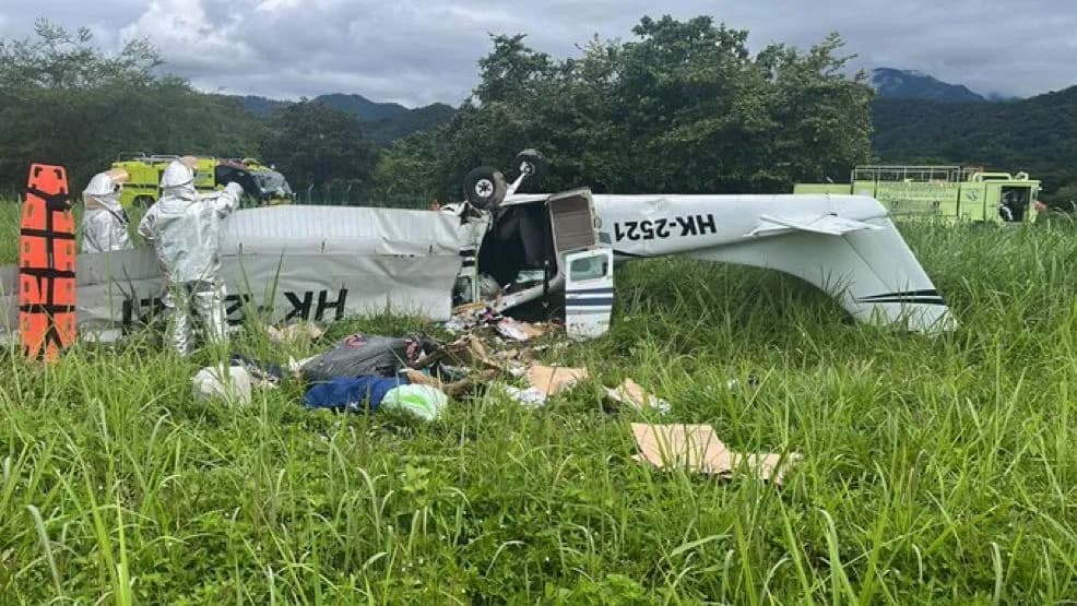 Cuatro personas murieron en un accidente de avioneta en la ruta Villavicencio – La Macarena Cuatro personas murieron en un accidente de avioneta en la ruta Villavicencio – La Macarena