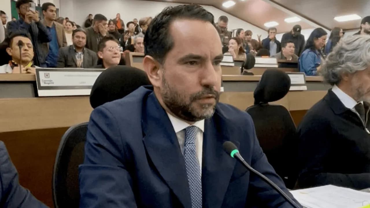 Delincuentes ingresaron a la vivienda del concejal Rolando González en Chapinero Delincuentes ingresaron a la vivienda del concejal Rolando González en Chapinero