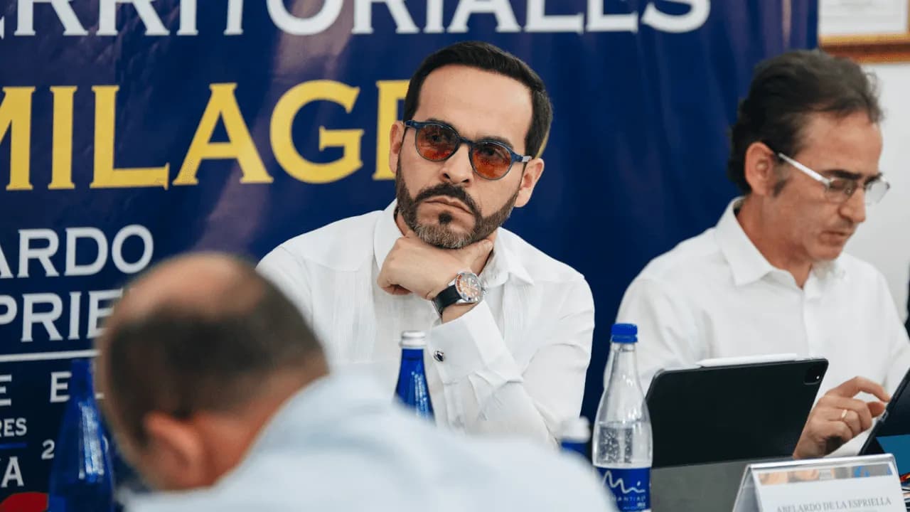 Abelardo de la Espriella, el día después de la derrota, dice que nunca estuvo obsesionado con la presidencia del Senado Abelardo de la Espriella, el día después de la derrota, dice que nunca estuvo obsesionado con la presidencia del Senado