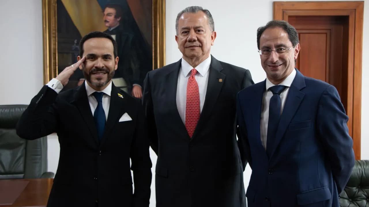 Independencia, presupuesto y otros temas que las Cortes hablaron con Abelardo de la Espriella Independencia, presupuesto y otros temas que las Cortes hablaron con Abelardo de la Espriella