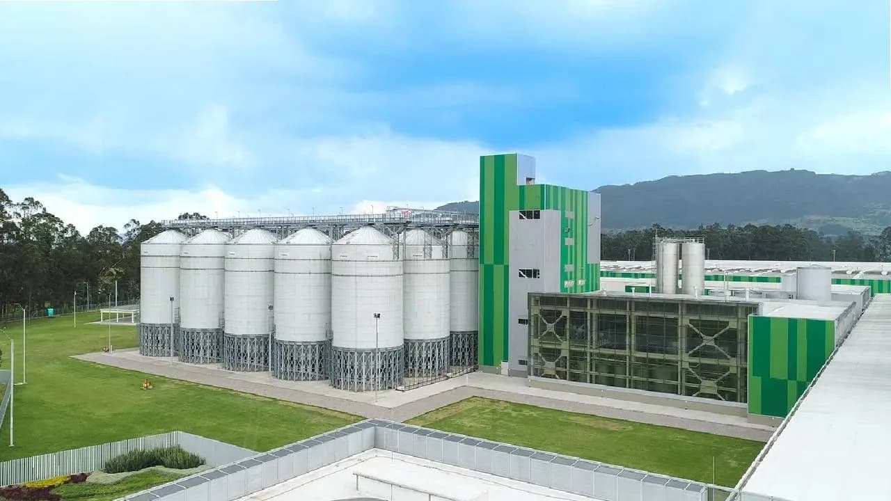 La multa de la Superintendencia de Industria y Comercio a cervecería colombiana por promociones con equipo de fútbol La multa de la Superintendencia de Industria y Comercio a cervecería colombiana por promociones con equipo de fútbol