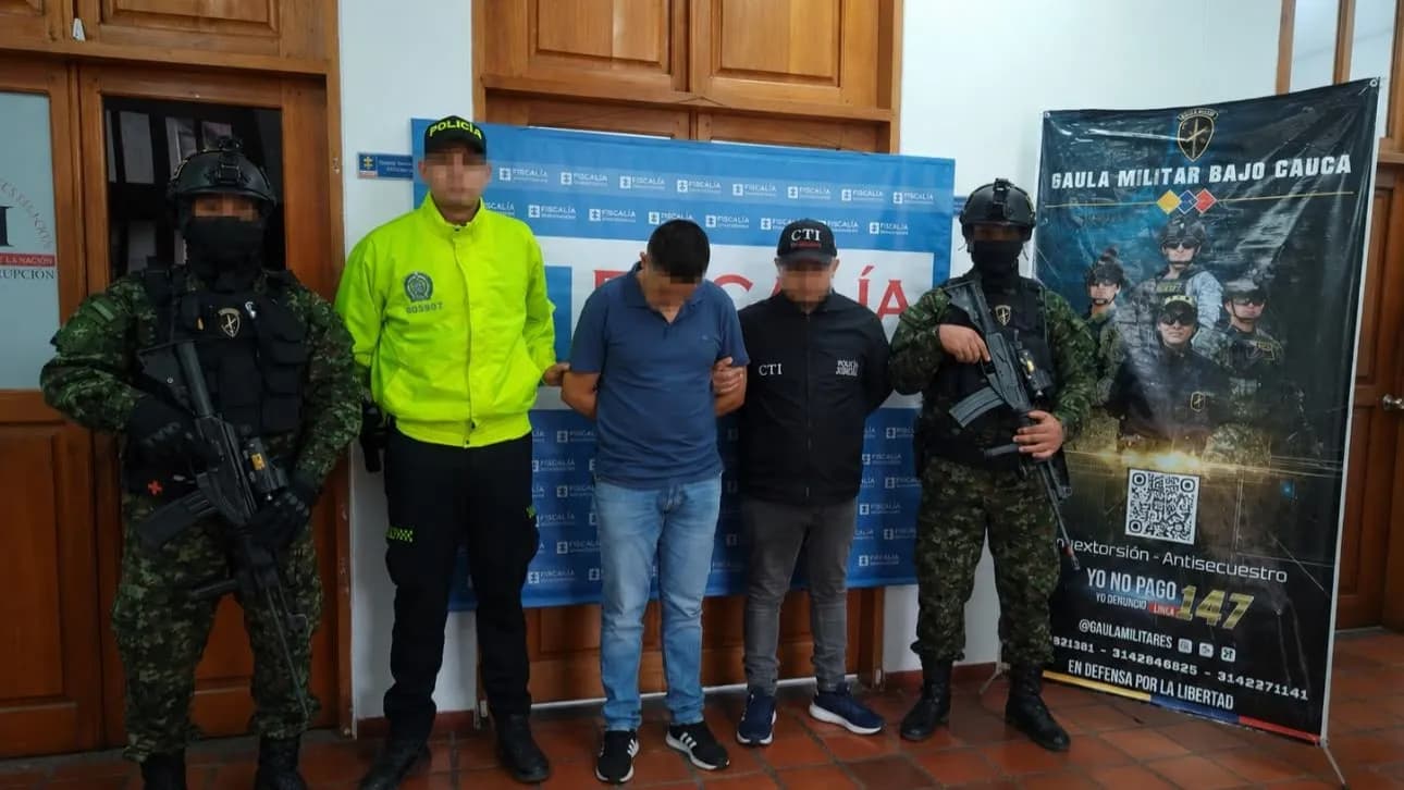 Los once uniformados fueron capturados en varias guarniciones del país. Foto: Ejército Los once uniformados fueron capturados en varias guarniciones del país. Foto: Ejército
