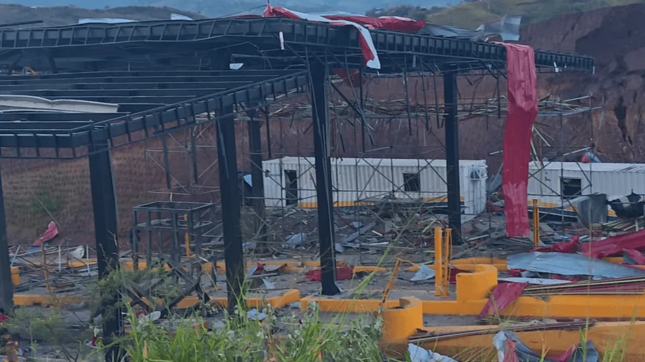 Atentado con explosivos contra peaje de Mondomo en la vía Panamericana entre Popayán y Cali Atentado con explosivos contra peaje de Mondomo en la vía Panamericana entre Popayán y Cali