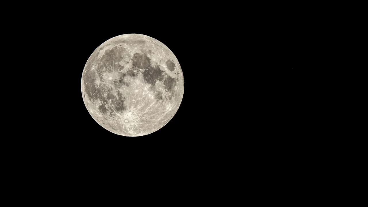 photologuephotos2023-09fascinante-hermosa-luna-llena-brillando-oscuridad-ideal-fondos-pantallajpg photologuephotos2023-09fascinante-hermosa-luna-llena-brillando-oscuridad-ideal-fondos-pantallajpg