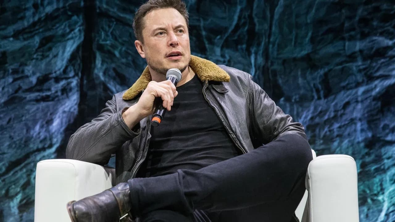 photologuephotos2022-042022-04-25t204057z_403030796_mt1usatoday18152732_rtrmadp_3_elon-musk-ceo-of-tesla-and-spacex-speaks-during-a-south-by_0jpg photologuephotos2022-042022-04-25t204057z_403030796_mt1usatoday18152732_rtrmadp_3_elon-musk-ceo-of-tesla-and-spacex-speaks-during-a-south-by_0jpg