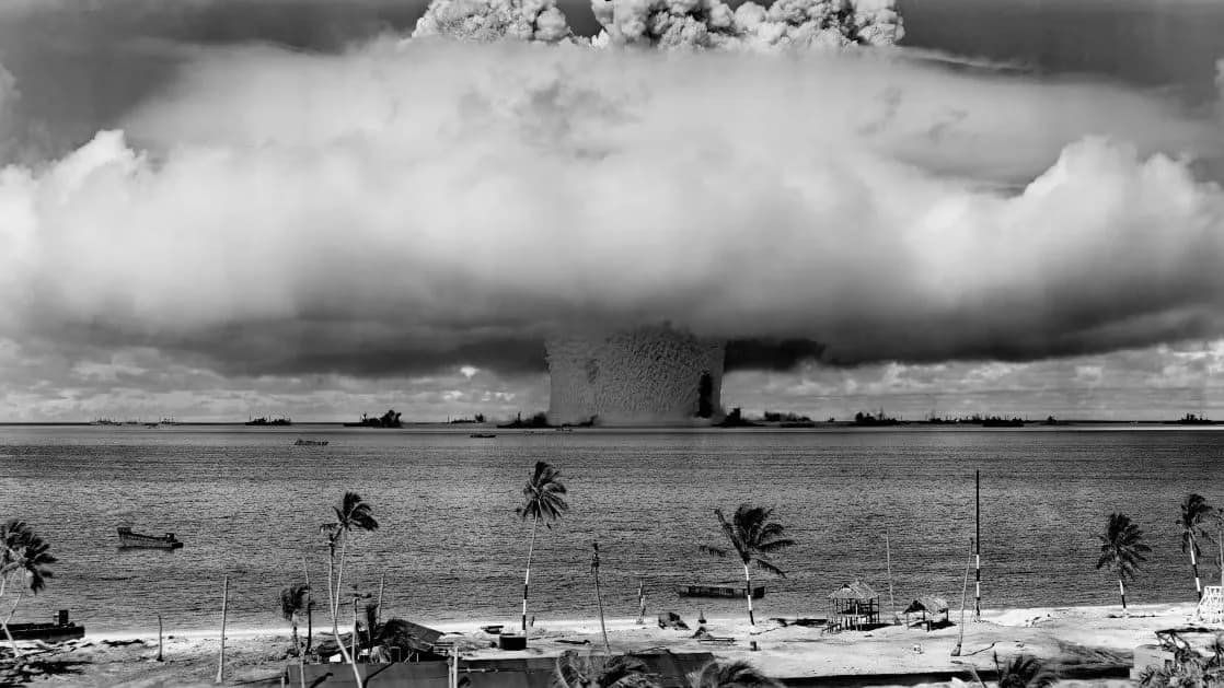 photologuephotos2022-03atomic_bomb_beach_black_and_white_blast_clouds_cloudy_coast_coastline-936236jpg photologuephotos2022-03atomic_bomb_beach_black_and_white_blast_clouds_cloudy_coast_coastline-936236jpg