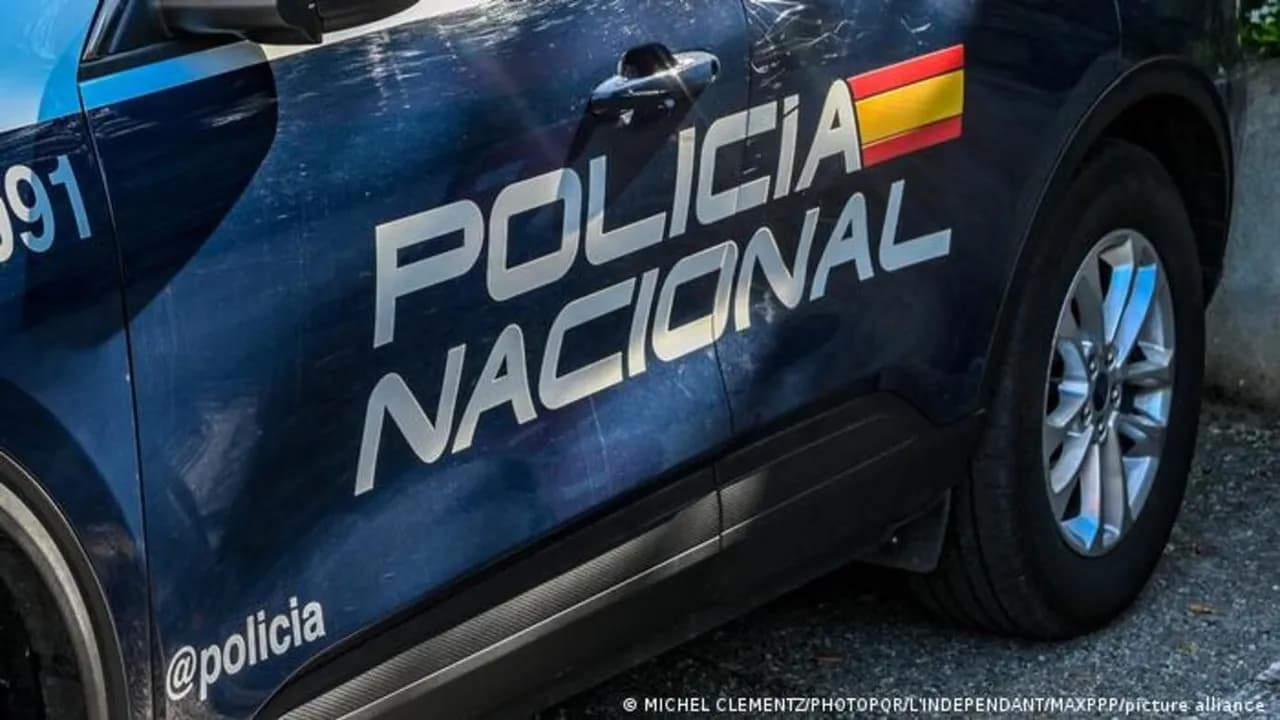 photologuephotos2023-09policia_espana_1jpg photologuephotos2023-09policia_espana_1jpg