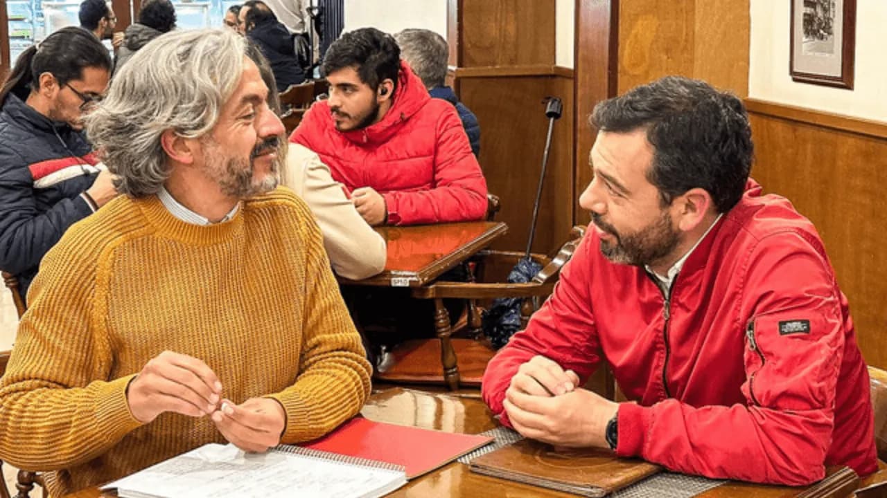 photologuephotos2023-10galan_y_oviedo_se_reunenpng photologuephotos2023-10galan_y_oviedo_se_reunenpng