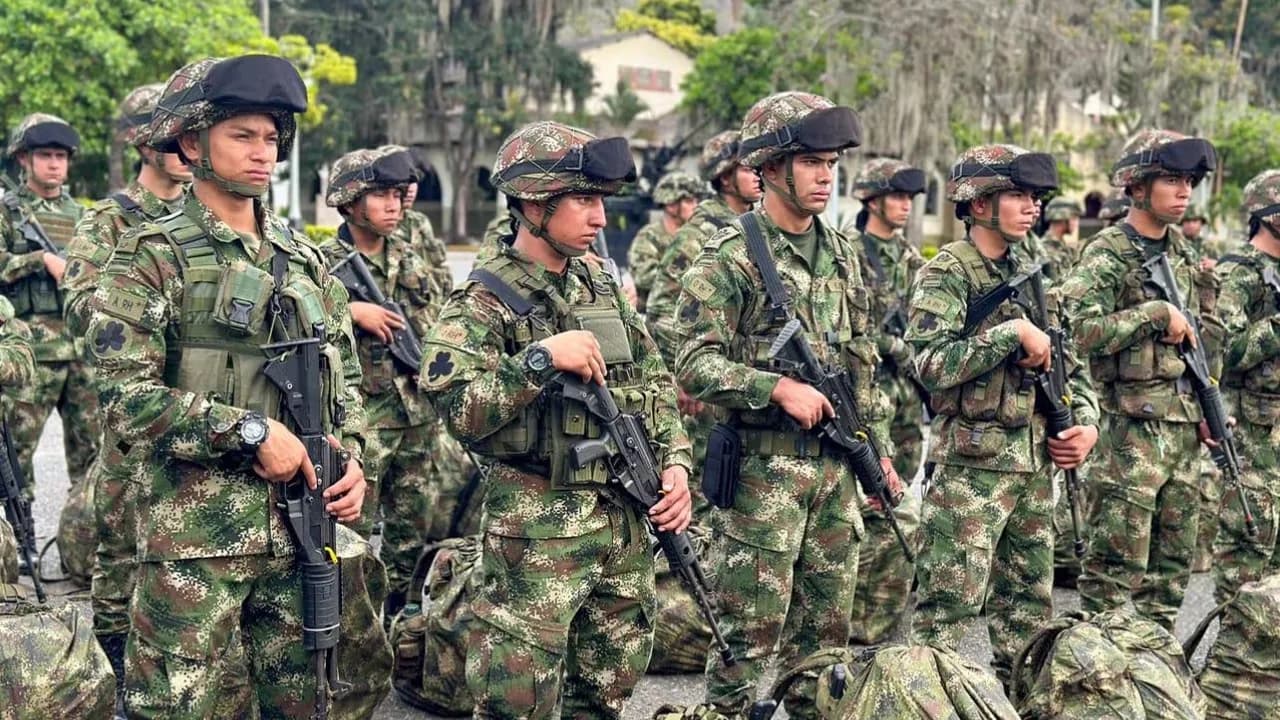 photologuephotos2024-05militares_galiljpg photologuephotos2024-05militares_galiljpg