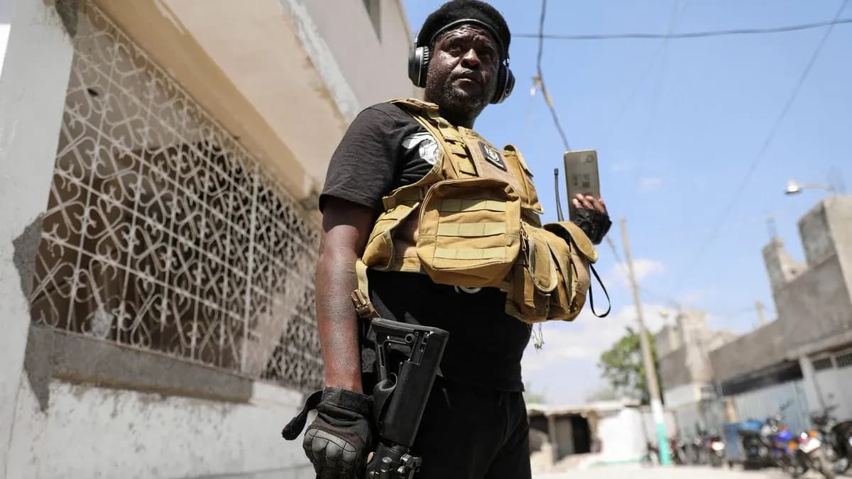 photologuephotos2024-03jimmy-barbecue-cherizier-lider-de-una-coalicion-de-pandillas-en-haiti-foto-reuters-14032024-1-1jpg photologuephotos2024-03jimmy-barbecue-cherizier-lider-de-una-coalicion-de-pandillas-en-haiti-foto-reuters-14032024-1-1jpg