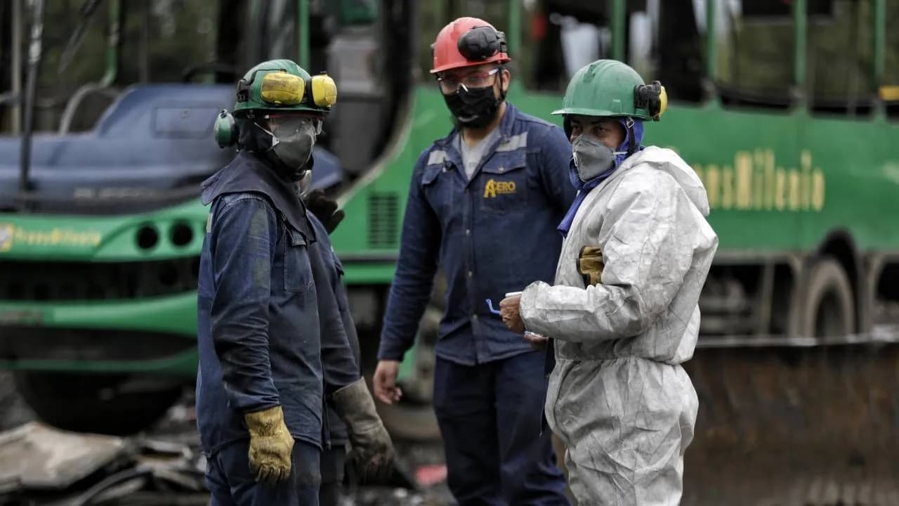 photologuephotos2024-05trabajadores_a_los_que_no_aplica_la_reduccion_de_la_jornada_laboraljpg photologuephotos2024-05trabajadores_a_los_que_no_aplica_la_reduccion_de_la_jornada_laboraljpg