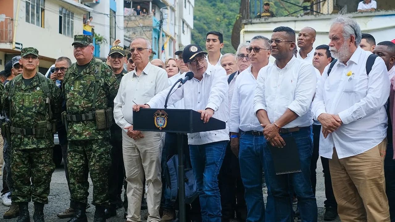 photologuephotos2024-04presidente-petro-a-grupos-armadosjpg photologuephotos2024-04presidente-petro-a-grupos-armadosjpg