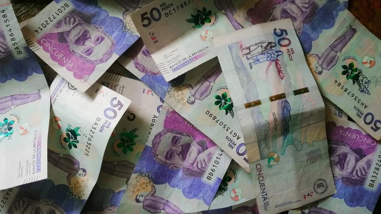 photologuephotos2024-04alertan_que_crecimiento_economico_de_colombia_podria_frenarse_por_reduccion_de_la_inversion_del_estado_en_2025jpg photologuephotos2024-04alertan_que_crecimiento_economico_de_colombia_podria_frenarse_por_reduccion_de_la_inversion_del_estado_en_2025jpg